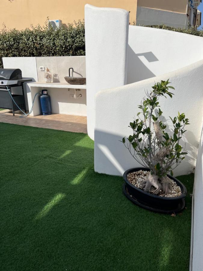 Ferienwohnung Le Residenze Del Mare Monolocale N2 La Caletta Exterior foto